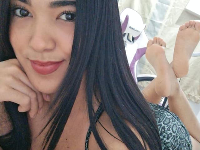 WebCAM of Angela09