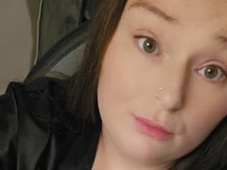 WebCAM of Scarlett_Rose129