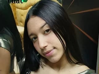 WebCAM of SkinnyBrenda