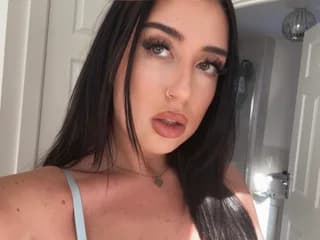 XMistressMillieX WebCAM 