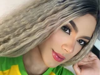 WebCAM of chloe_narcise