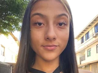 WebCAM of scarlet_vibe